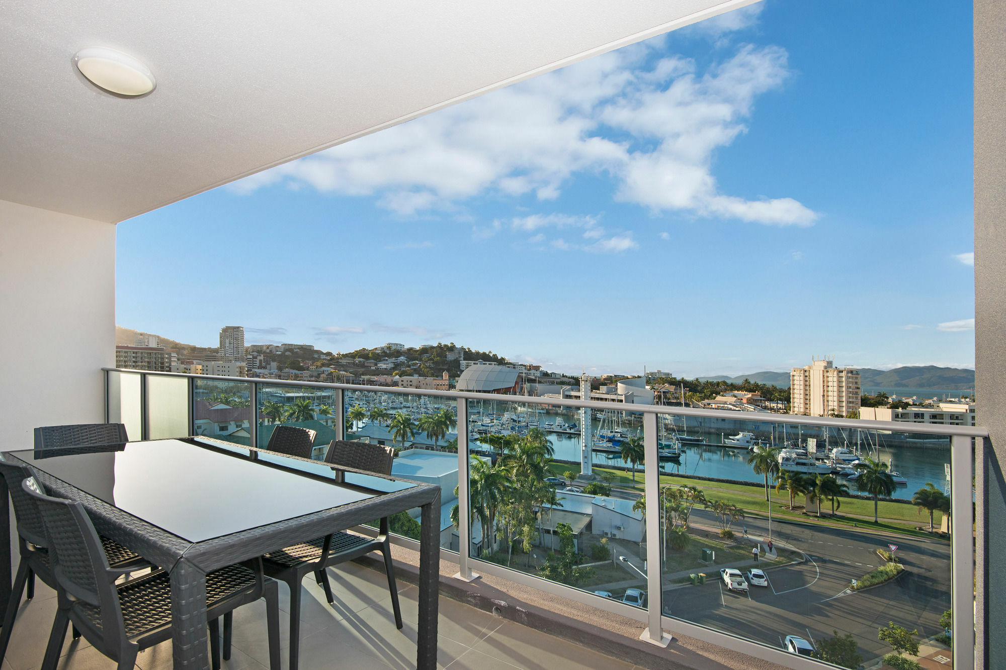 Allure Hotel & Apartments Townsville Bagian luar foto