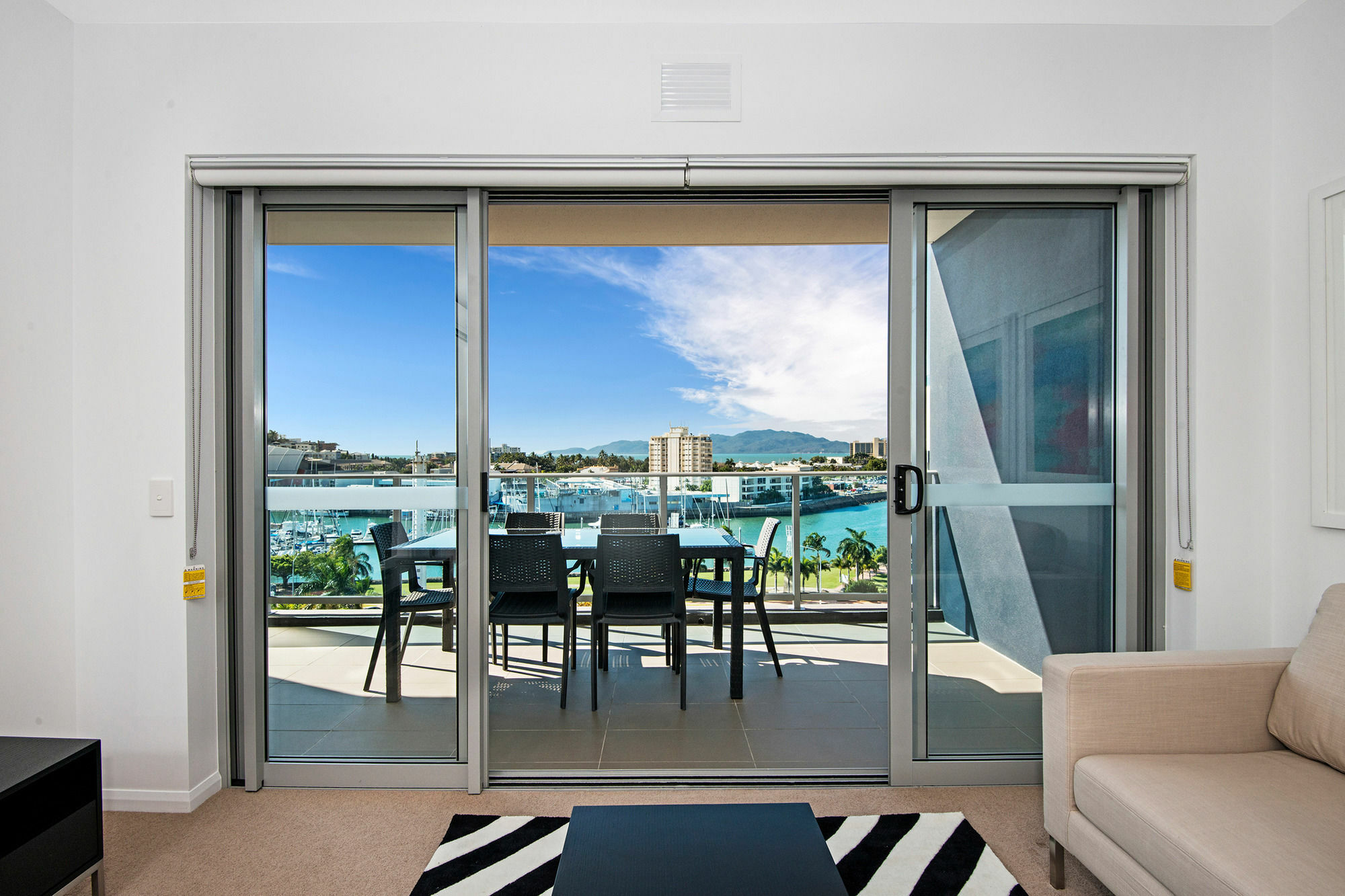 Allure Hotel & Apartments Townsville Bagian luar foto