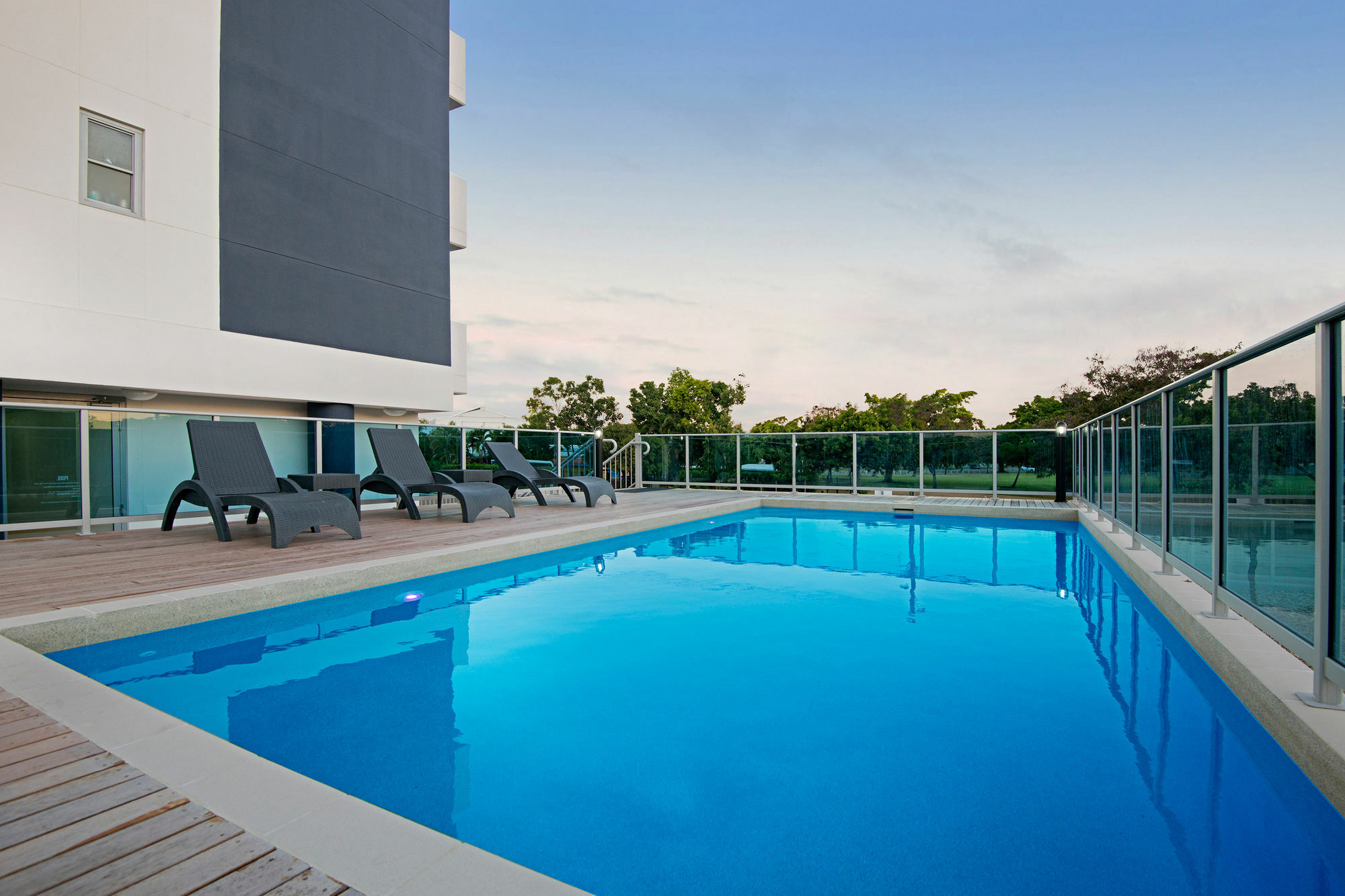 Allure Hotel & Apartments Townsville Bagian luar foto
