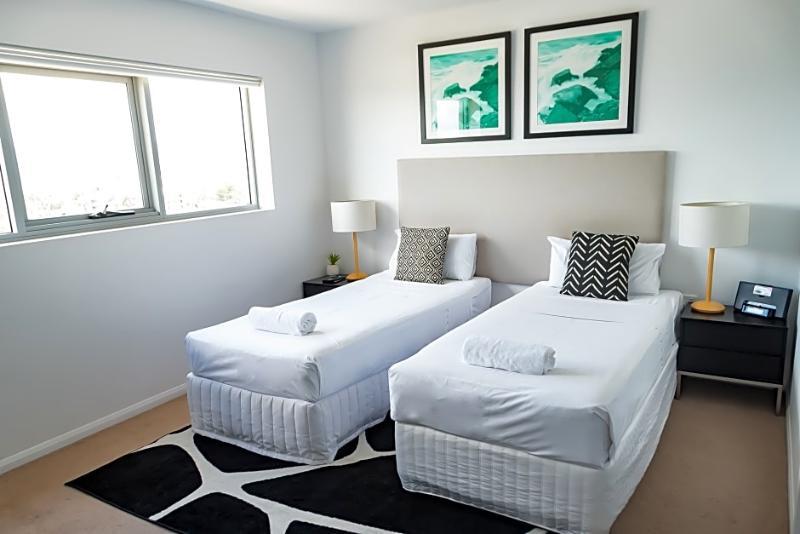 Allure Hotel & Apartments Townsville Bagian luar foto